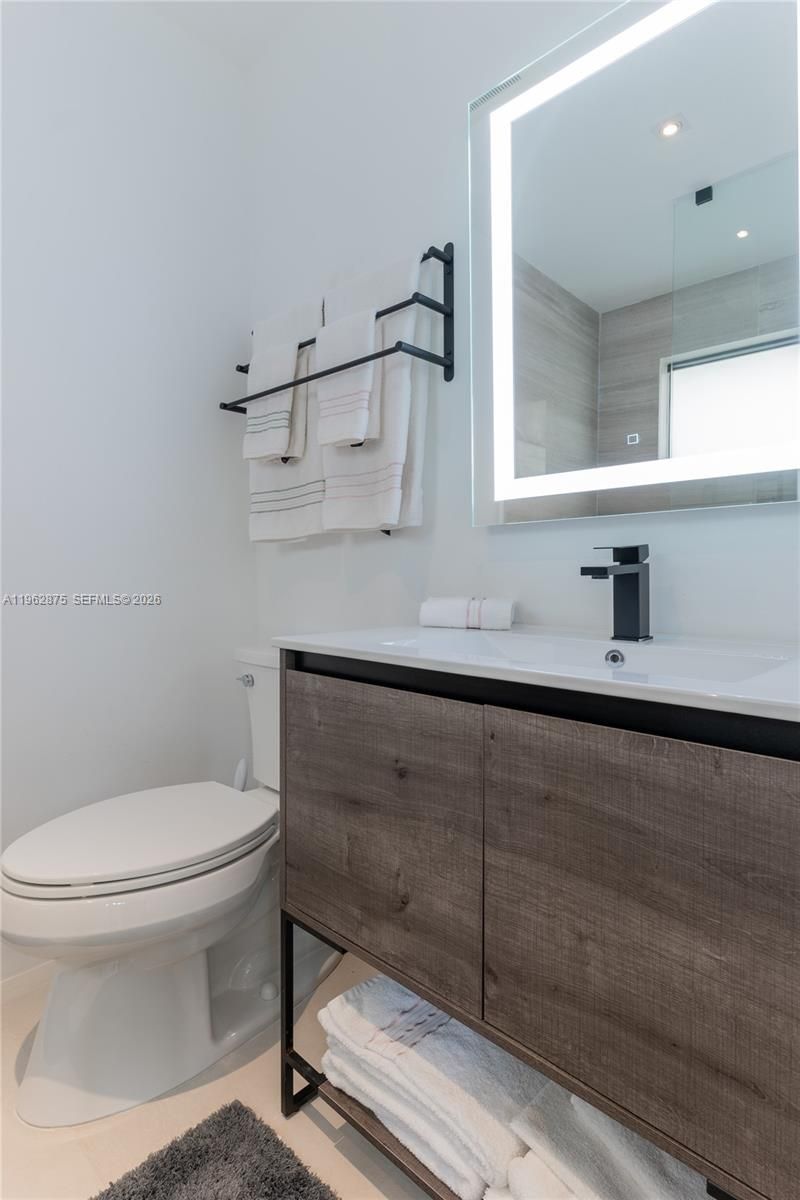 7300 SW 77th Ave , Miami, FL 33143 Photo