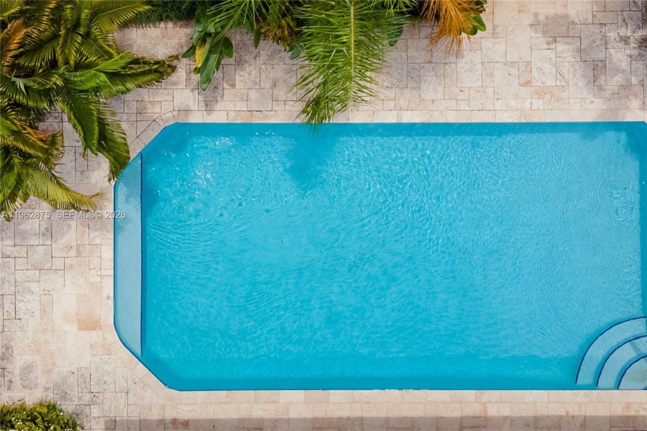 7300 SW 77th Ave , Miami, FL 33143 Photo