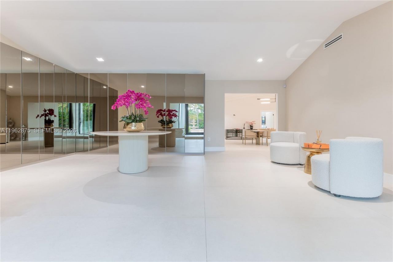 7300 SW 77th Ave , Miami, FL 33143 Photo