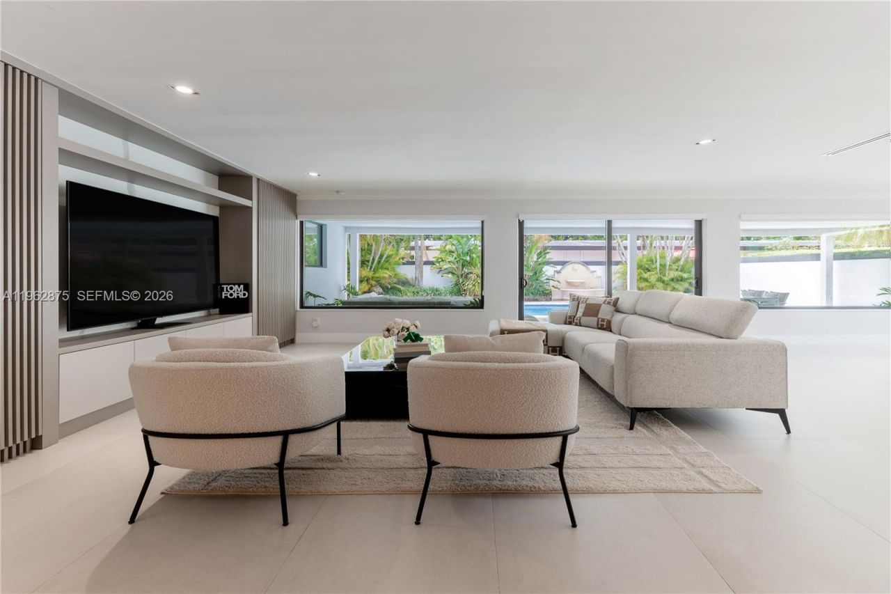 7300 SW 77th Ave , Miami, FL 33143 Photo