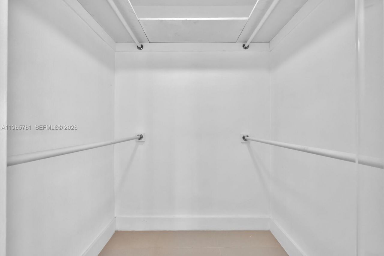 1000 West Ave, Unit 301, Miami Beach, FL 33139 Photo