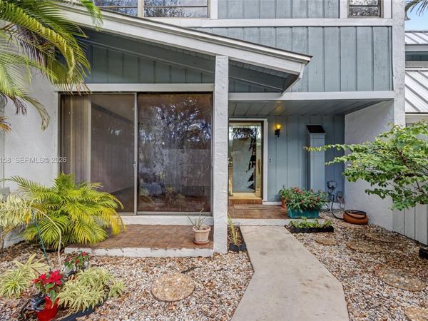 7123 SW 53rd Ln, Miami, FL 33155