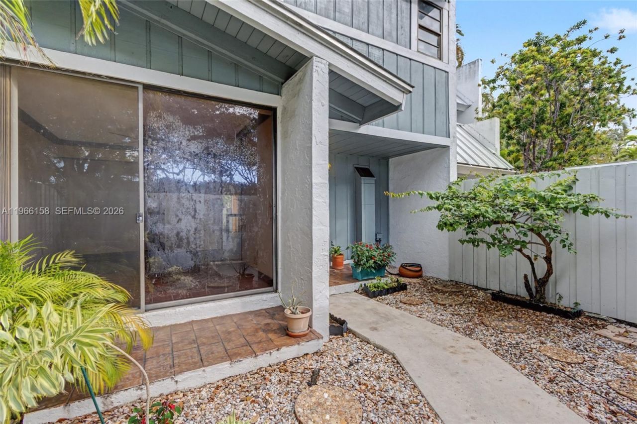 7123 SW 53rd Ln, Miami, FL 33155 Photo