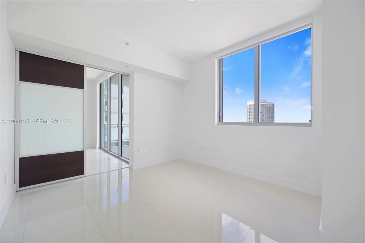 92 SW 3rd St, Unit 5109, Miami, FL 33130 Photo