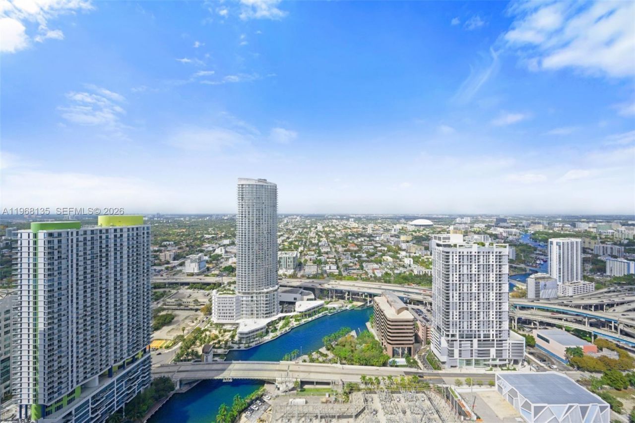 92 SW 3rd St, Unit 5109, Miami, FL 33130 Photo