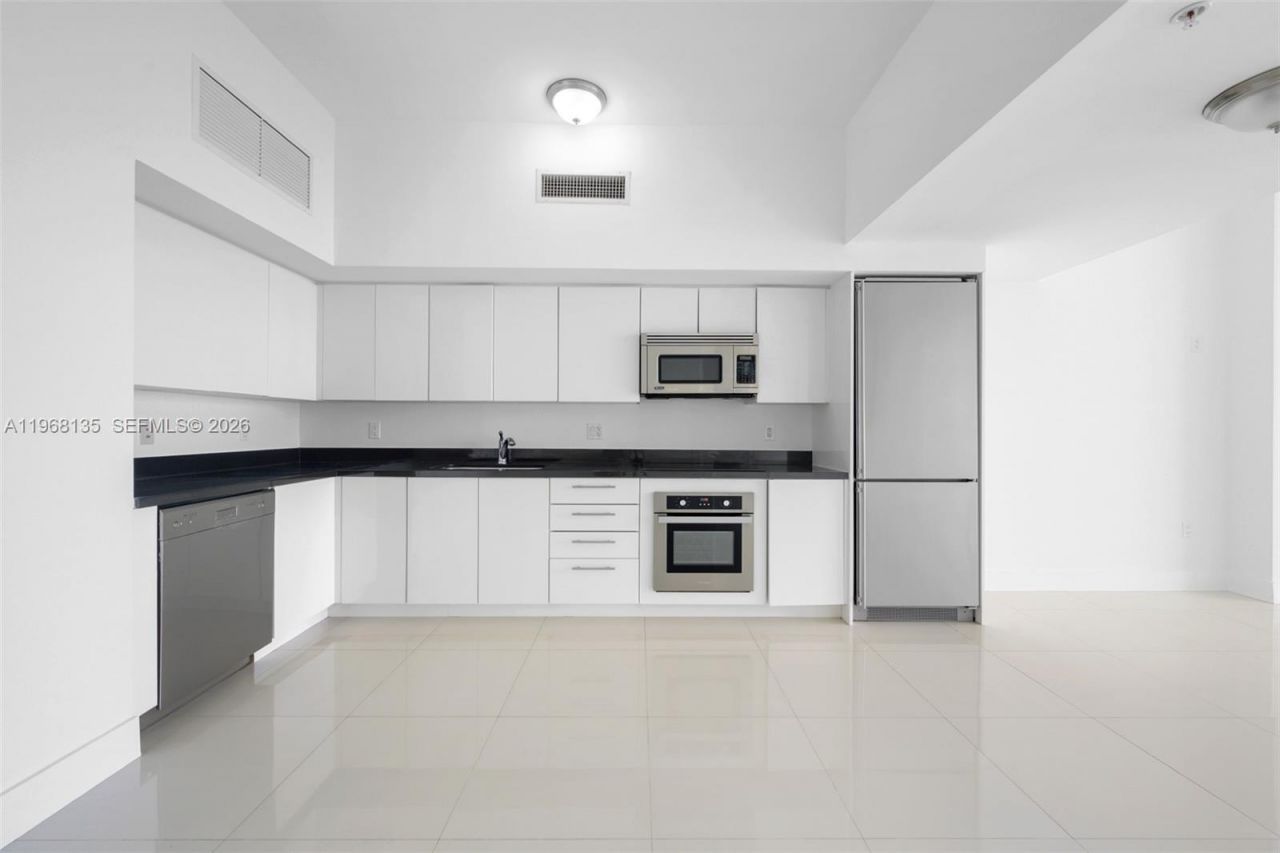 92 SW 3rd St, Unit 5109, Miami, FL 33130 Photo