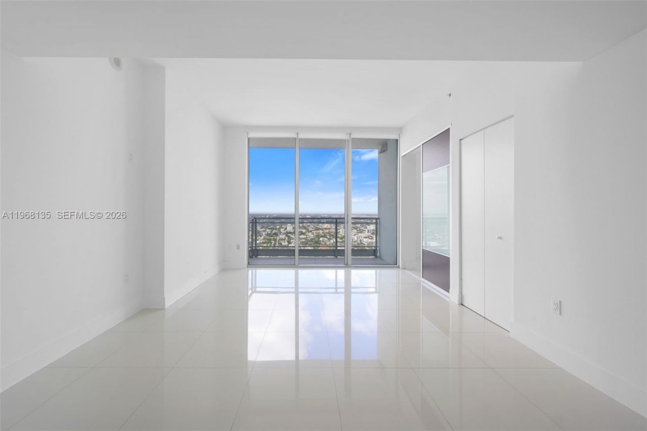 92 SW 3rd St, Unit 5109, Miami, FL 33130 Photo