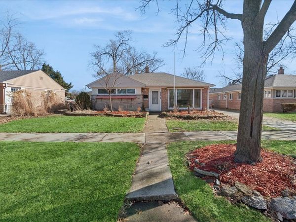 17561 Hillside Avenue, Homewood, IL 60430