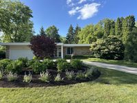 775 Stonegate Drive, Highland Park, IL 60035 primary photo