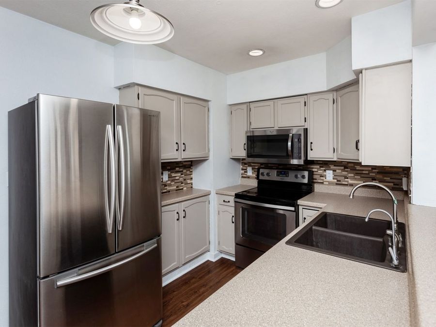 Property Image 6