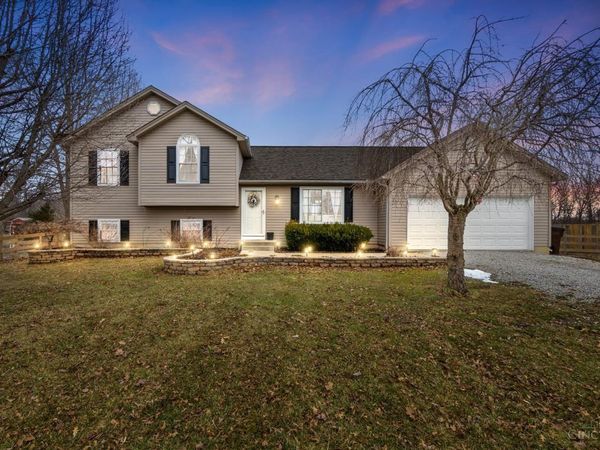 712 Blazing Trail, Oregonia, OH 45054