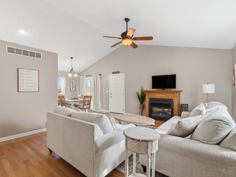 712 Blazing Trail, Oregonia, OH 45054 Photo 5