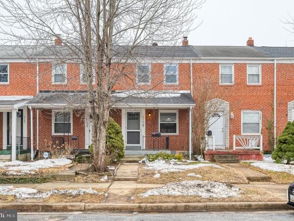 2162 VAILTHORN, MIDDLE RIVER, MD 21220