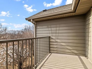 2160 Ridge Drive, Unit 32, Saint Louis Park, MN 55416