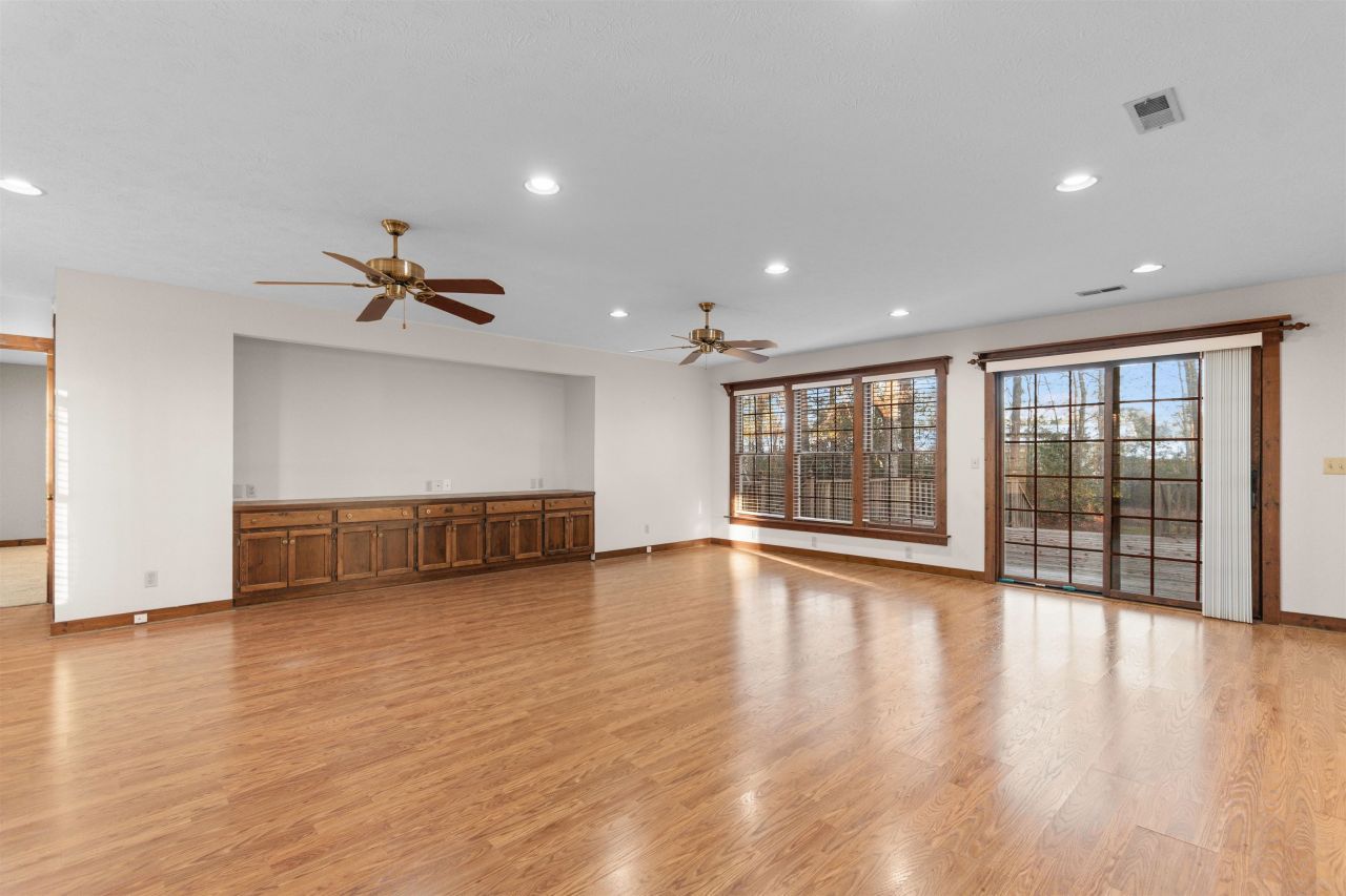 4995 Enoch Rd.  Photo 12