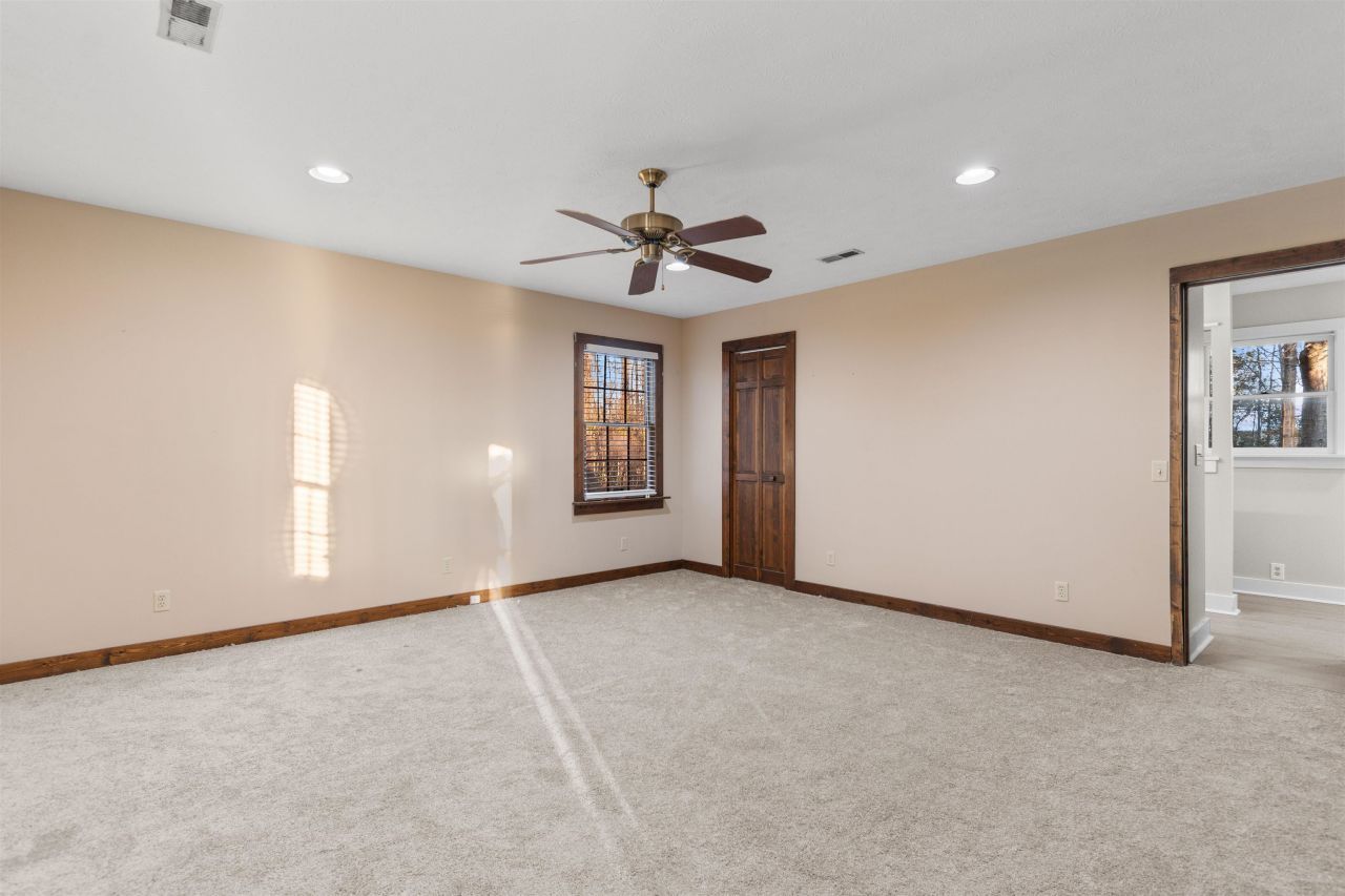 4995 Enoch Rd. Photo 14