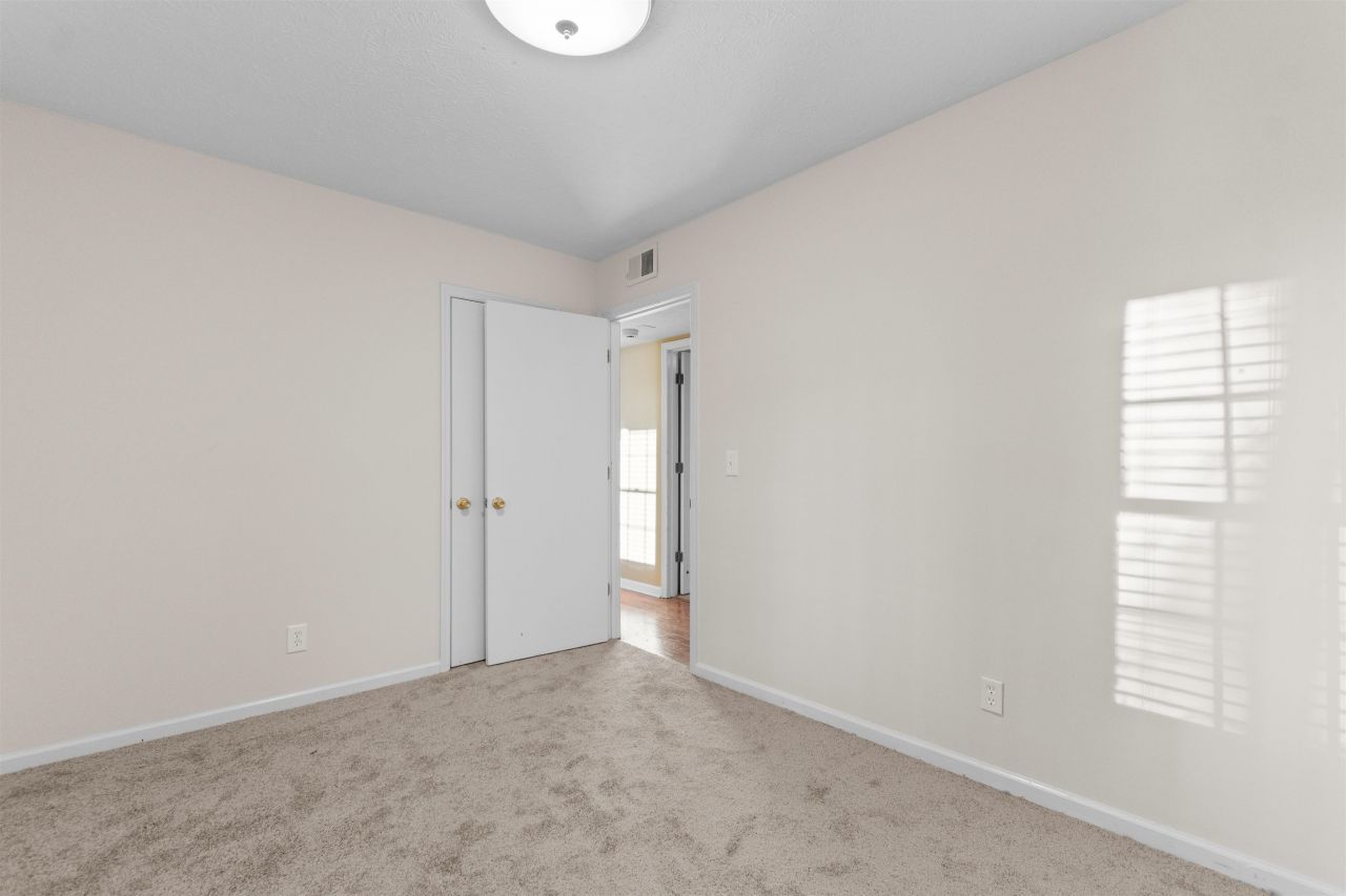 4995 Enoch Rd. Photo 20