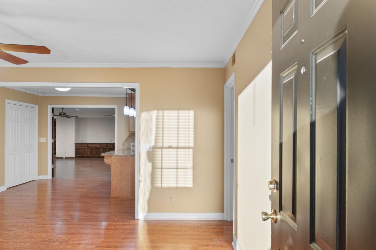 4995 Enoch Rd. Photo 8