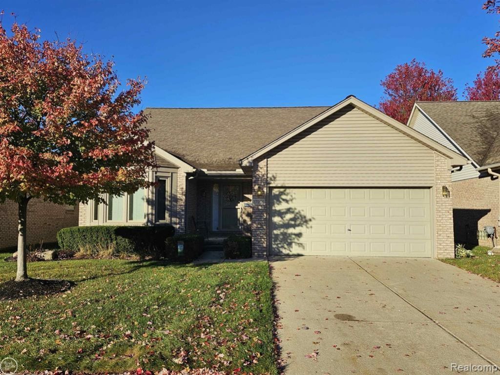 17901 Pointe Court, Clinton Township, MI 48038 Main Photo