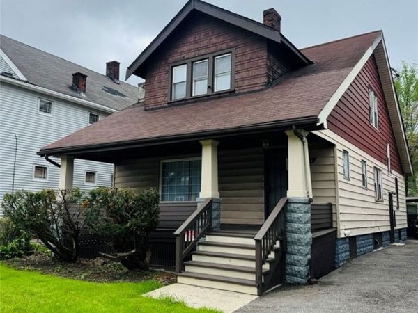 11806 Farringdon Avenue, Cleveland, OH 44105