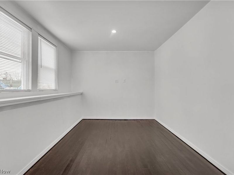 11806 Farringdon Avenue, Cleveland, OH 44105 Photo 23