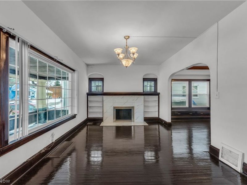 11806 Farringdon Avenue, Cleveland, OH 44105 Photo 4