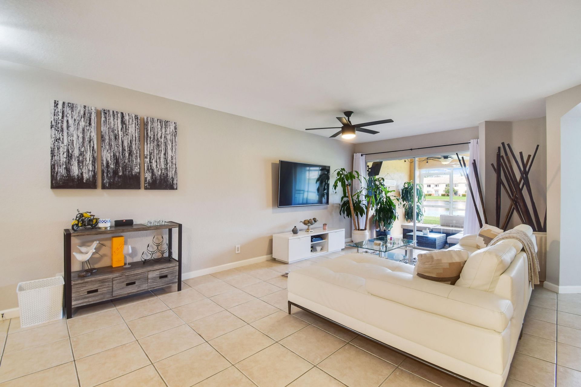 6125 Eaton Street, West Palm Beach, FL 33411 Photo