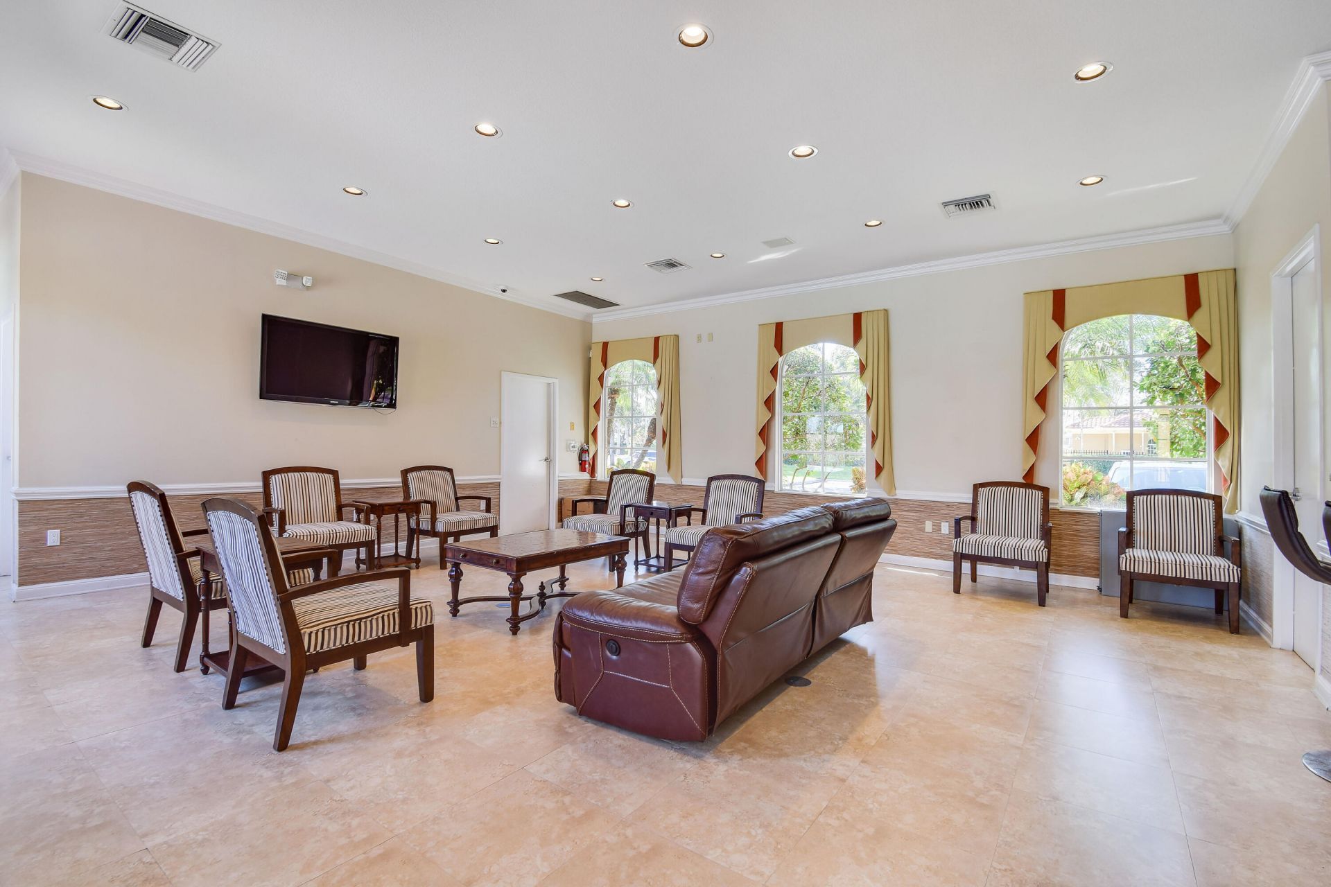 6125 Eaton Street, West Palm Beach, FL 33411 Photo