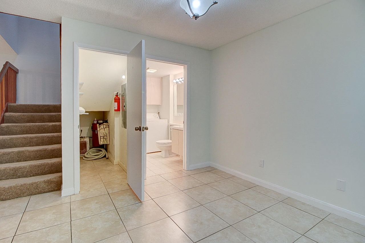 44 Essex Court, Unit B, Royal Palm Beach, FL 33411 Photo