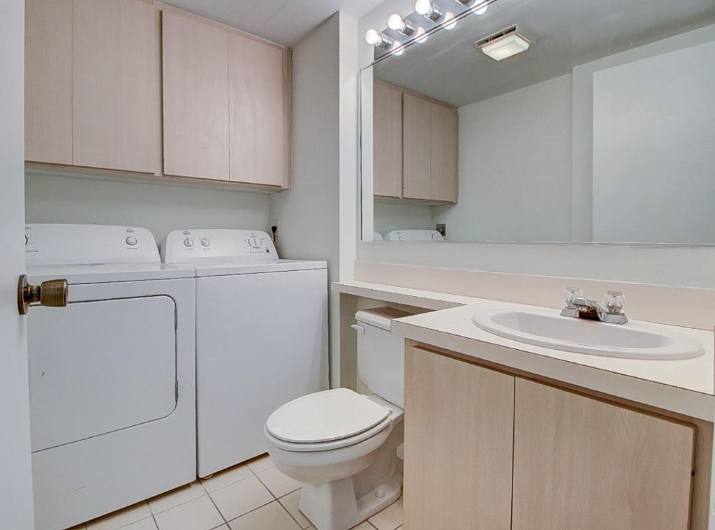 44 Essex Court, Unit B, Royal Palm Beach, FL 33411 Photo