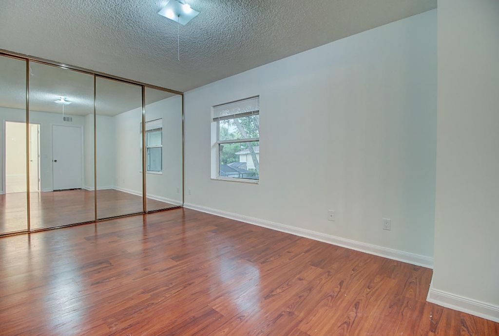 44 Essex Court, Unit B, Royal Palm Beach, FL 33411 Photo