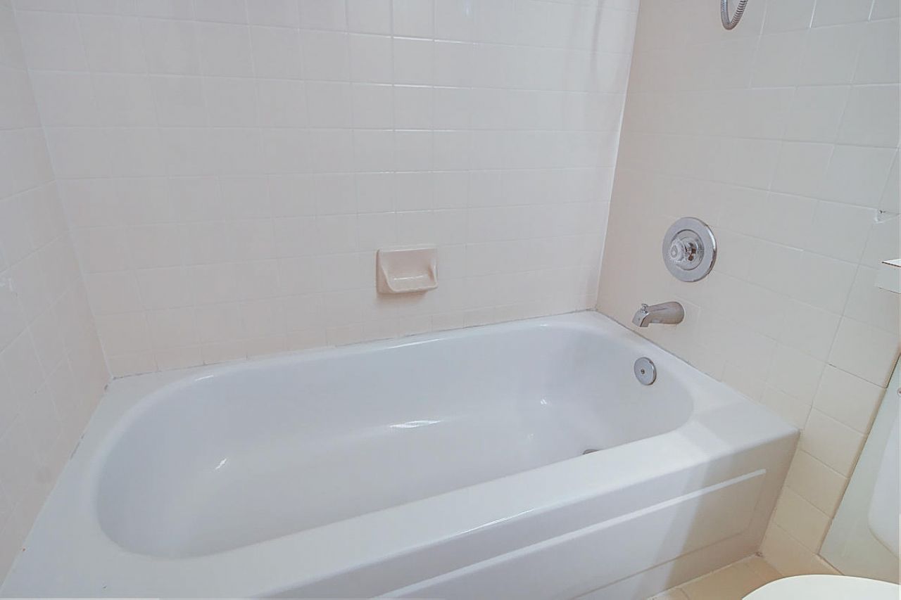 44 Essex Court, Unit B, Royal Palm Beach, FL 33411 Photo