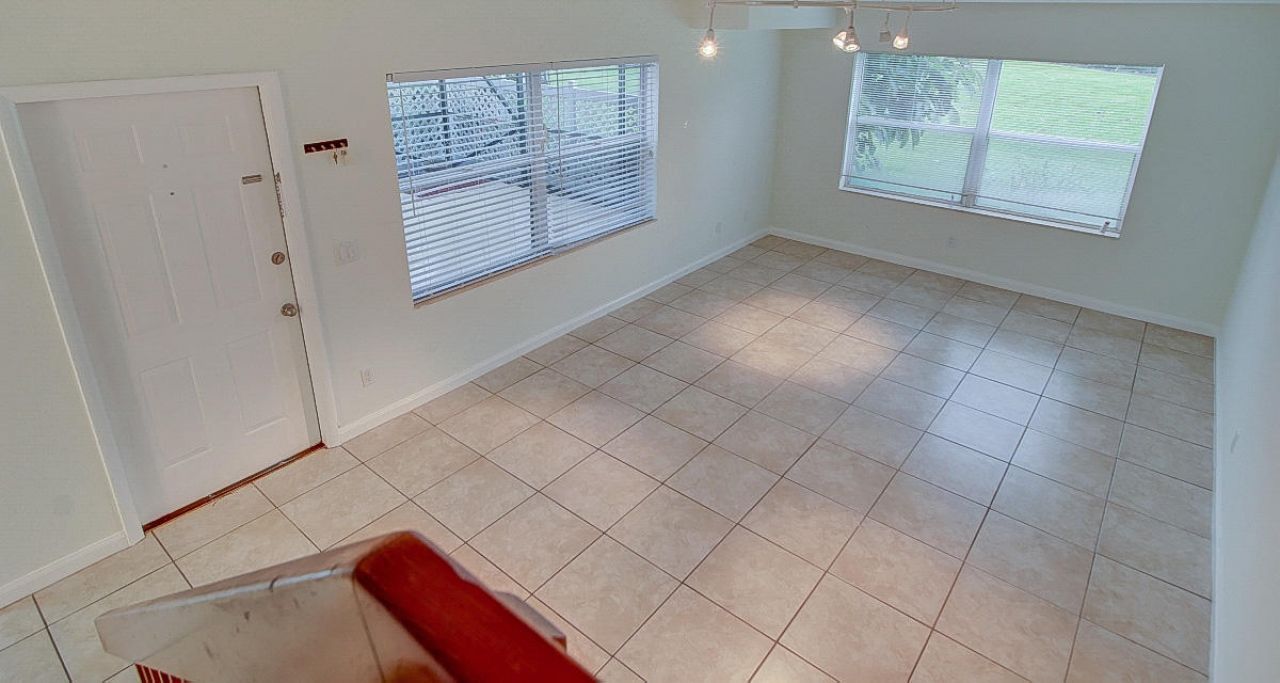 44 Essex Court, Unit B, Royal Palm Beach, FL 33411 Photo