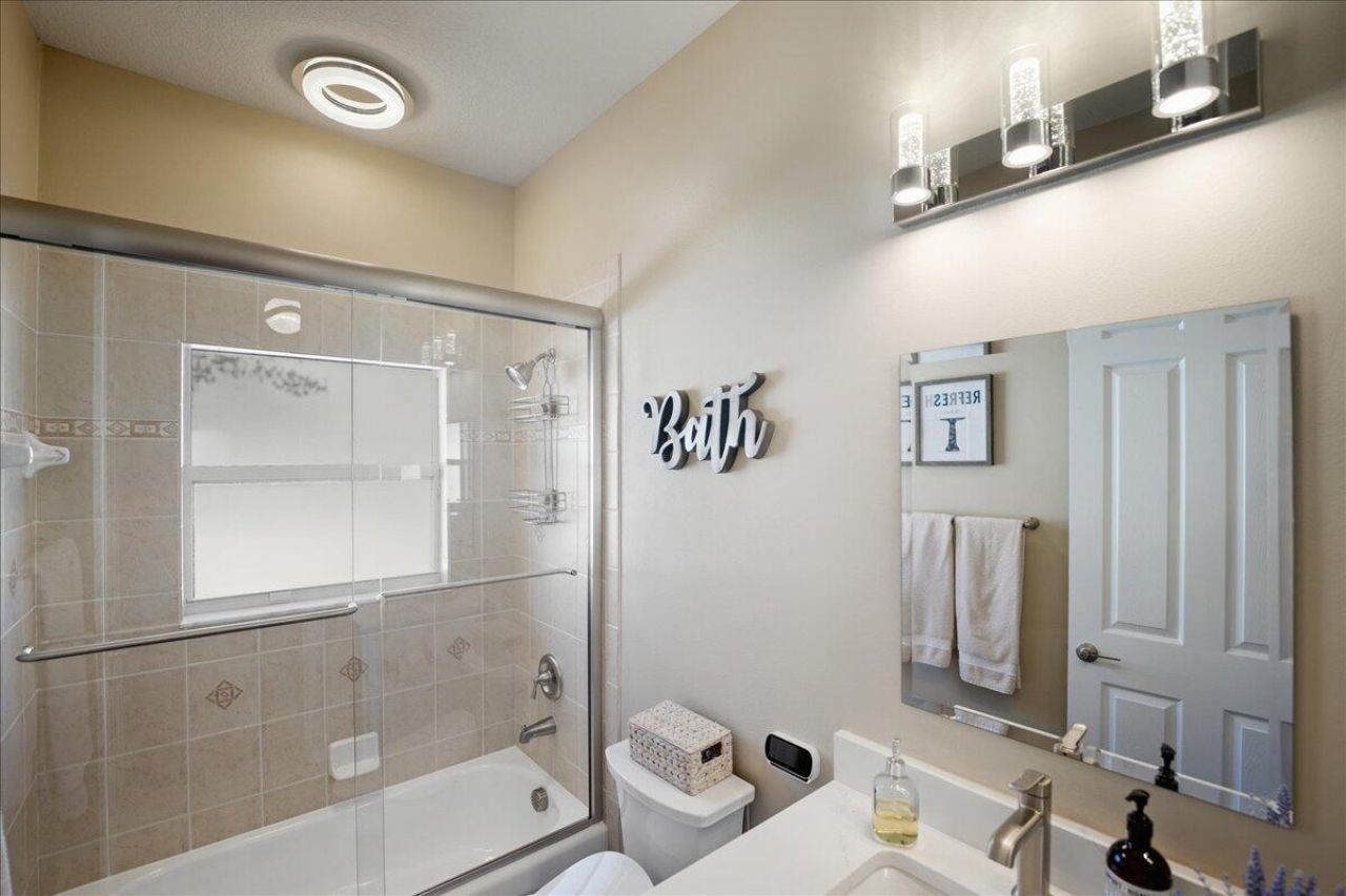 499 NW Blue Lake Drive, Port Saint Lucie, FL 34986 Photo