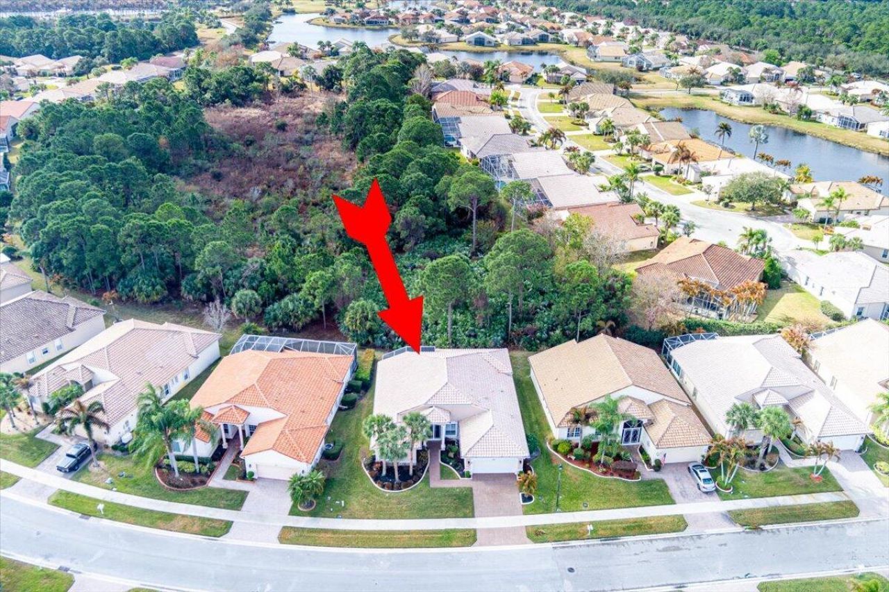 499 NW Blue Lake Drive, Port Saint Lucie, FL 34986 Photo