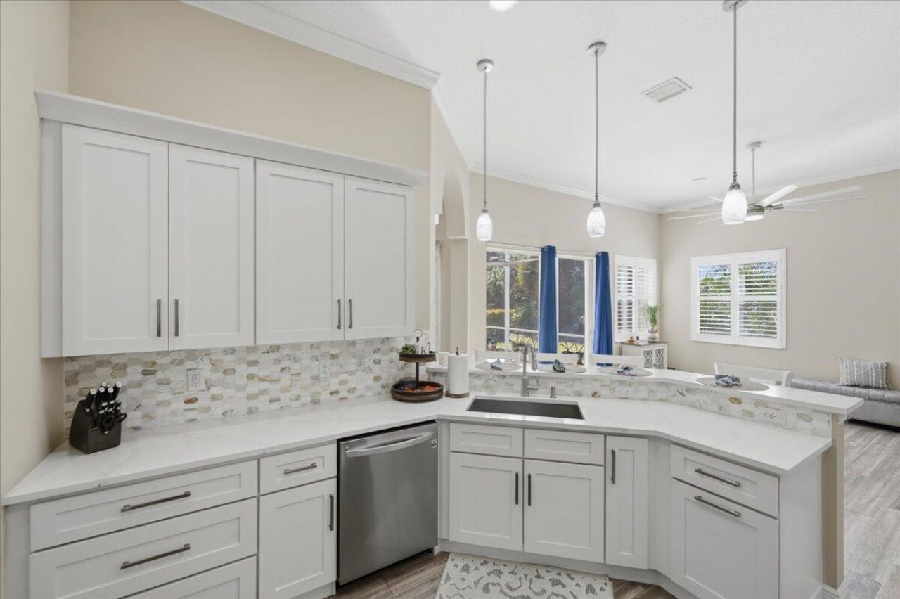 499 NW Blue Lake Drive, Port Saint Lucie, FL 34986 Photo