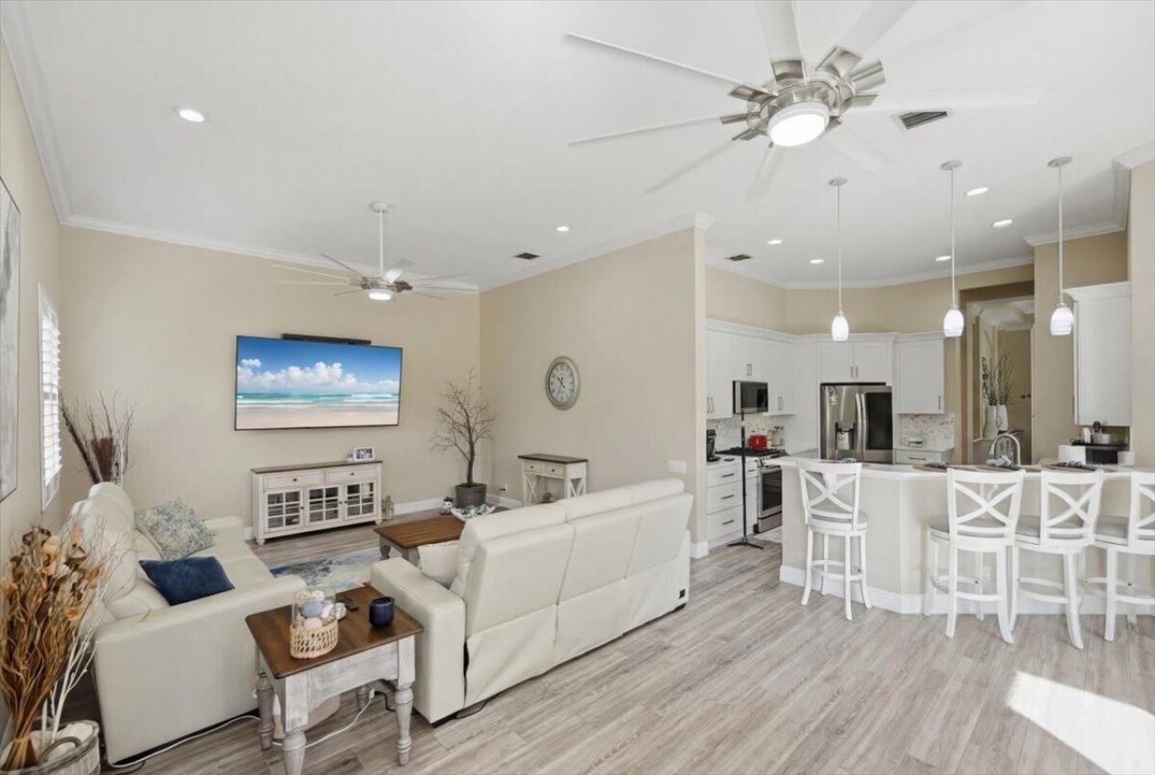 499 NW Blue Lake Drive, Port Saint Lucie, FL 34986 Photo