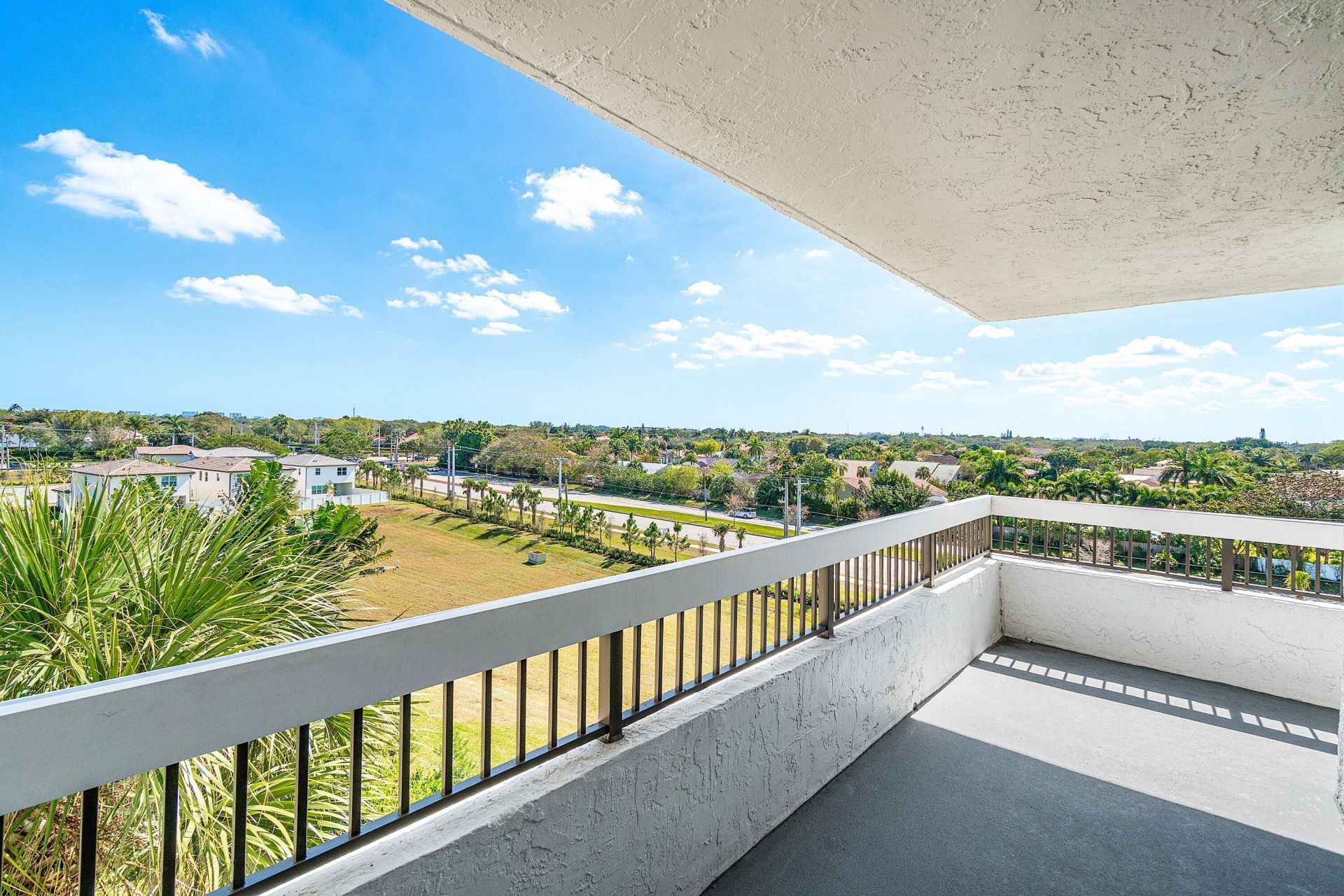 23200 Camino Del Mar, Unit 604, Boca Raton, FL 33433 Photo