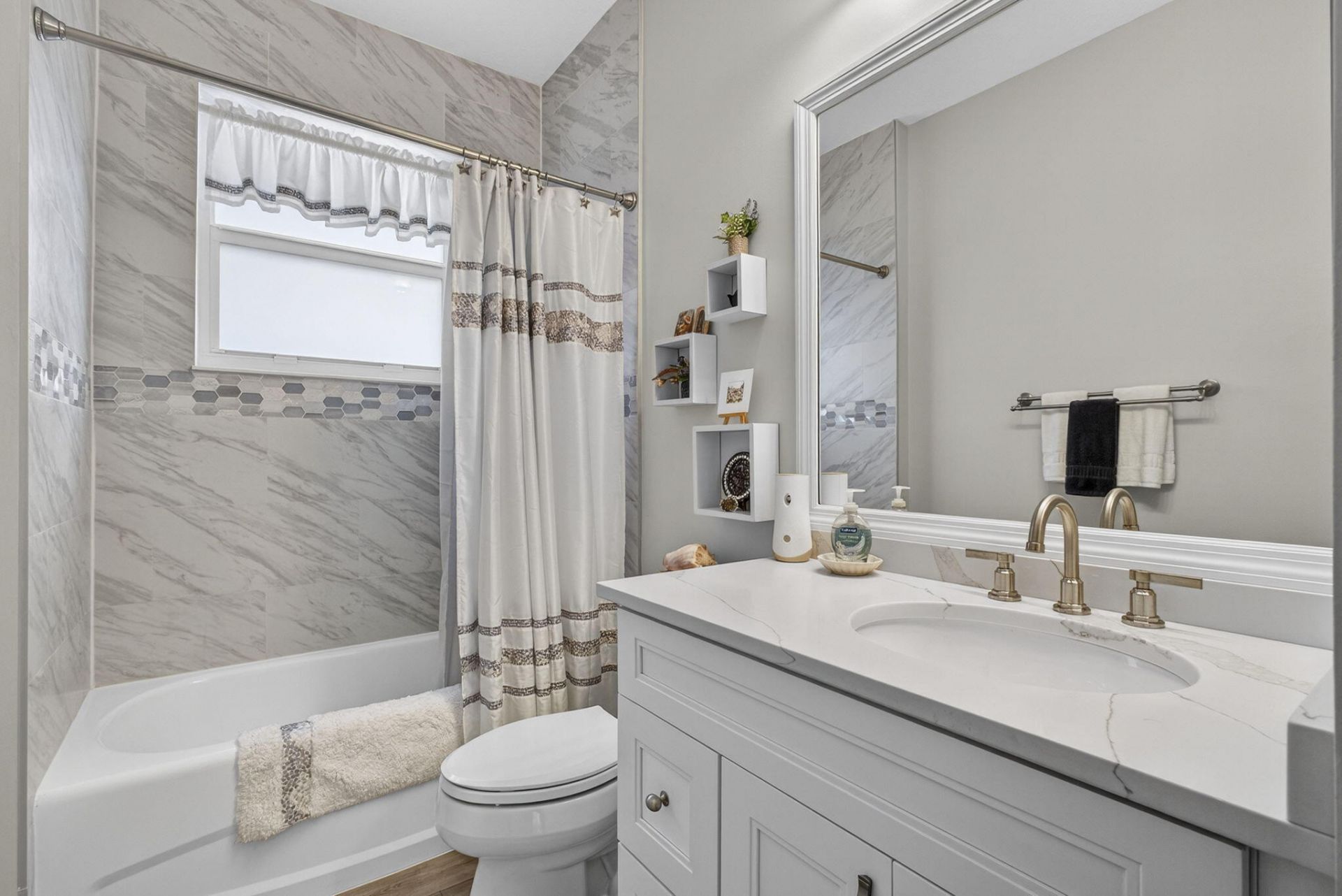 109 Isola Circle, Royal Palm Beach, FL 33411 Photo