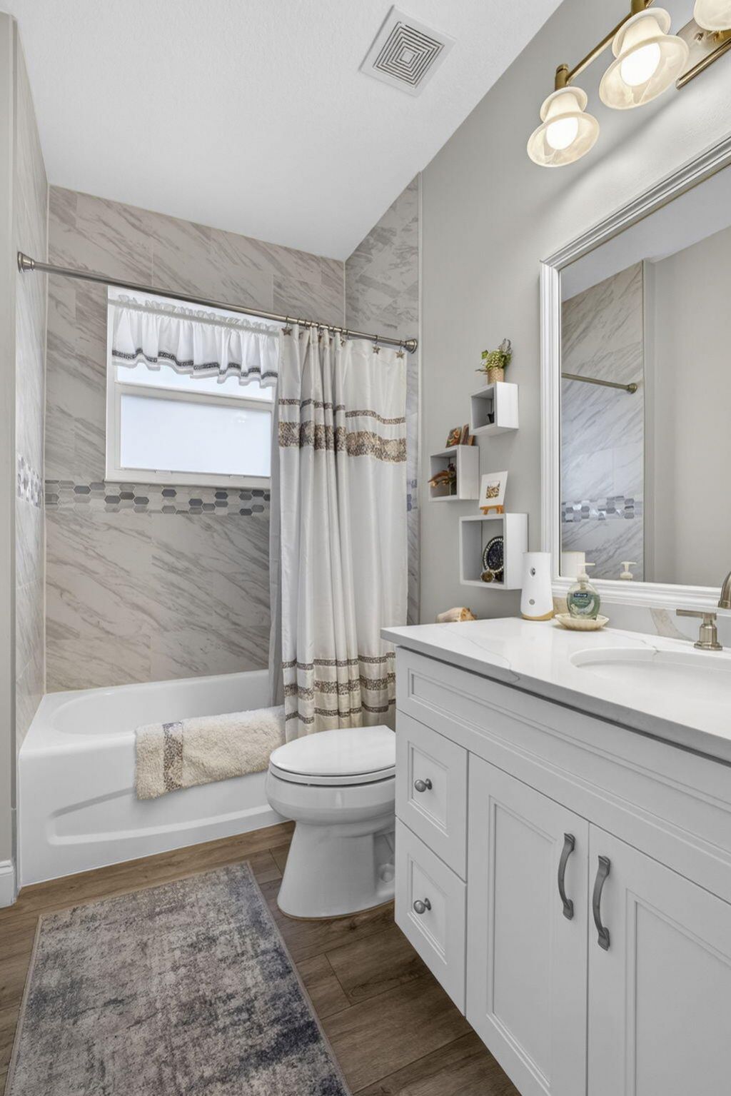 109 Isola Circle, Royal Palm Beach, FL 33411 Photo