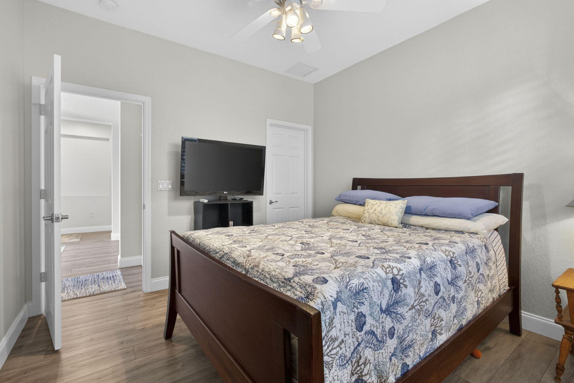 109 Isola Circle, Royal Palm Beach, FL 33411 Photo