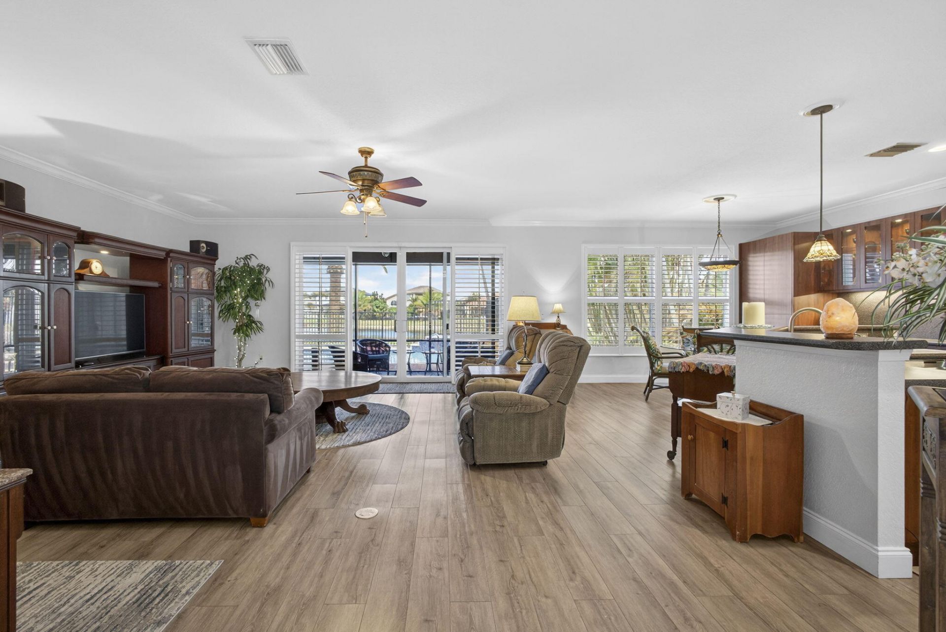 109 Isola Circle, Royal Palm Beach, FL 33411 Photo