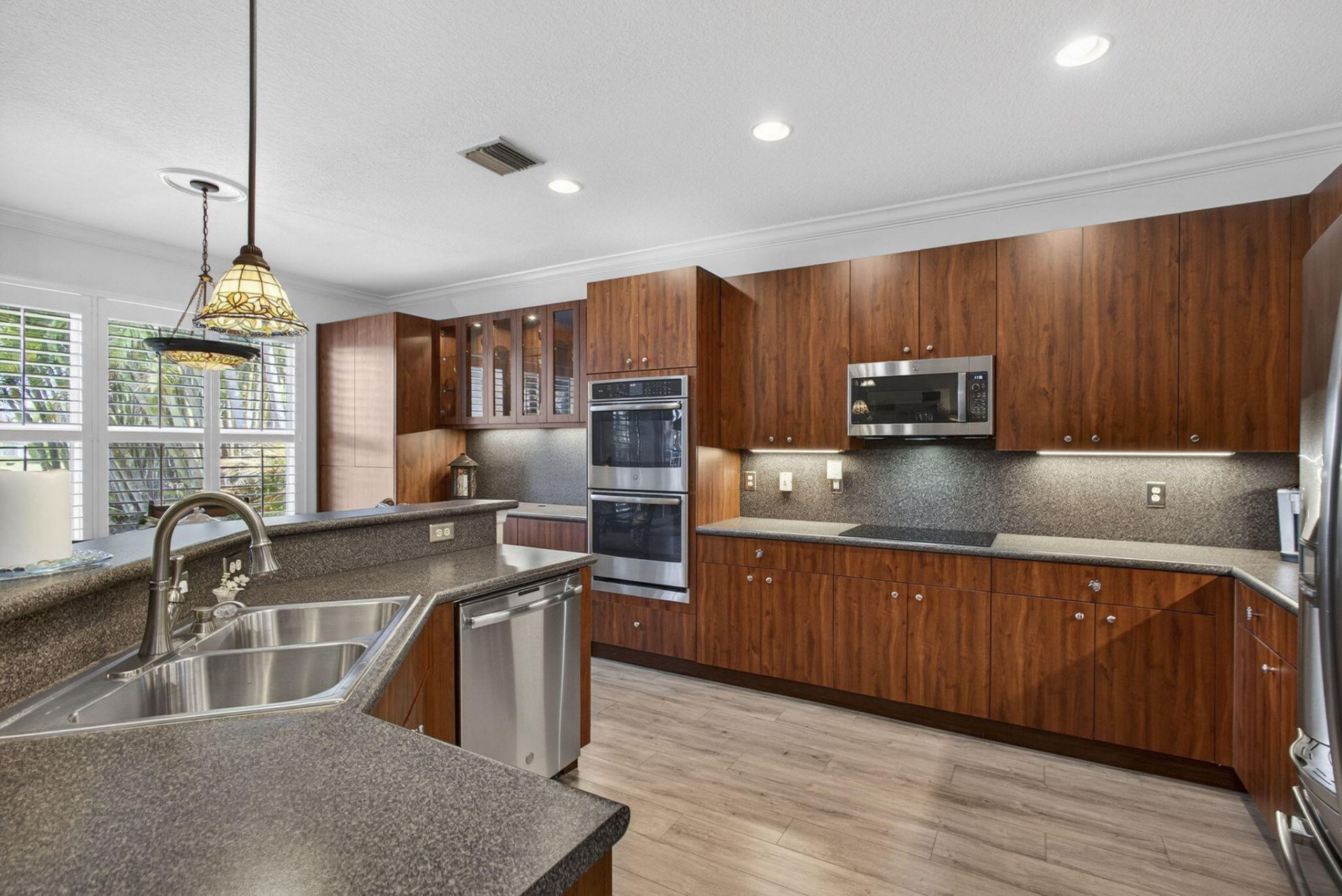 109 Isola Circle, Royal Palm Beach, FL 33411 Photo