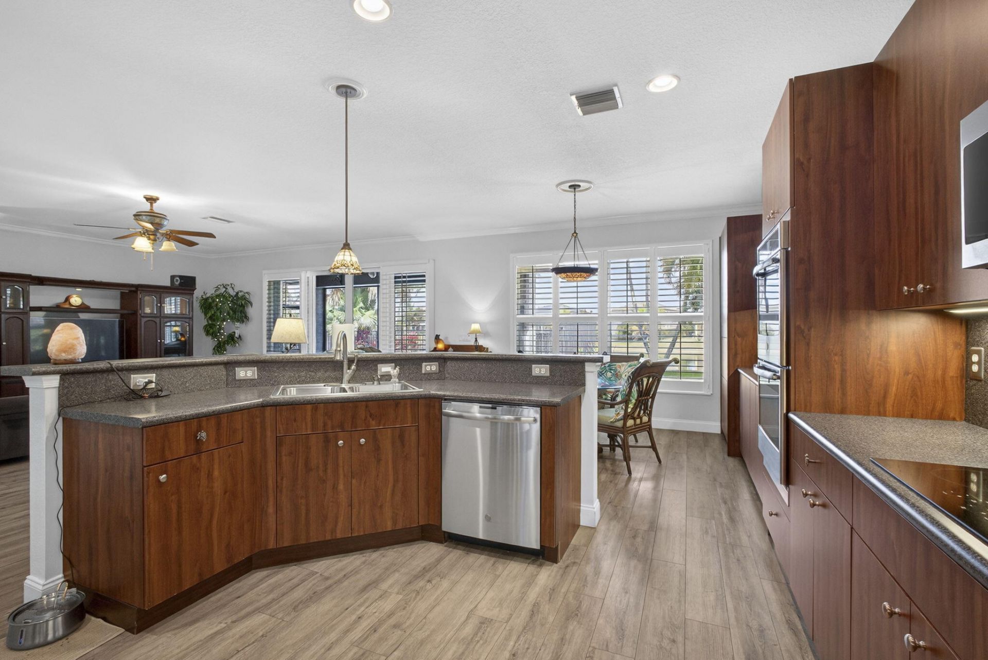 109 Isola Circle, Royal Palm Beach, FL 33411 Photo