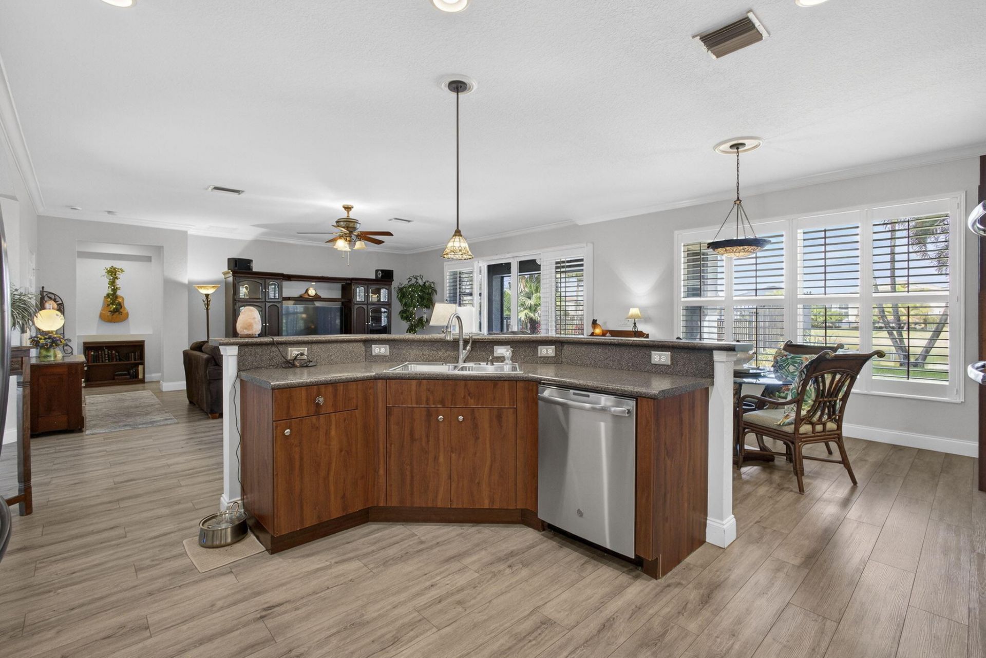 109 Isola Circle, Royal Palm Beach, FL 33411 Photo