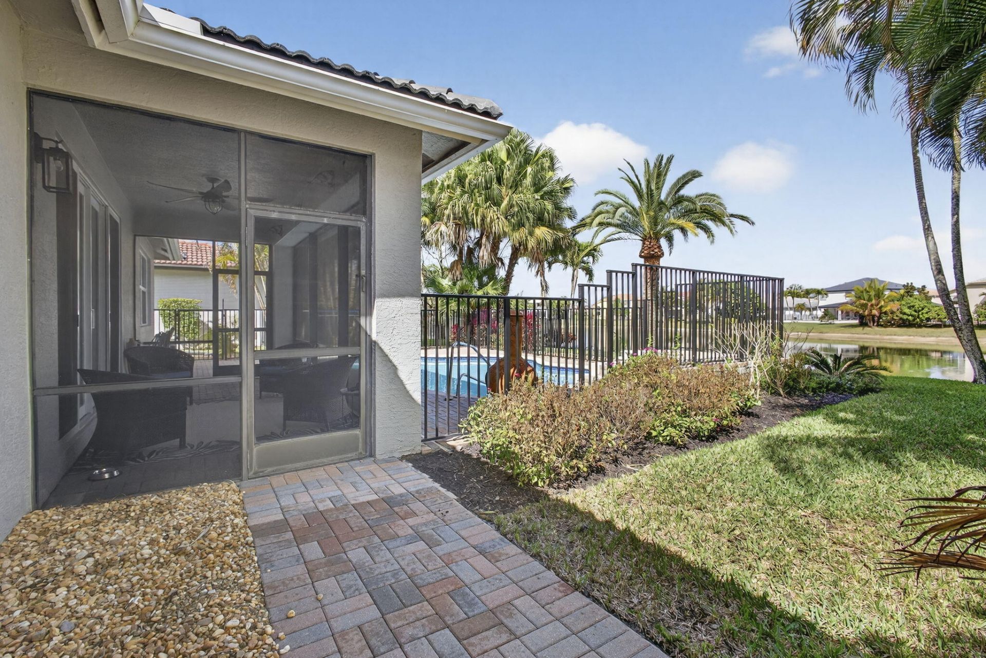 109 Isola Circle, Royal Palm Beach, FL 33411 Photo