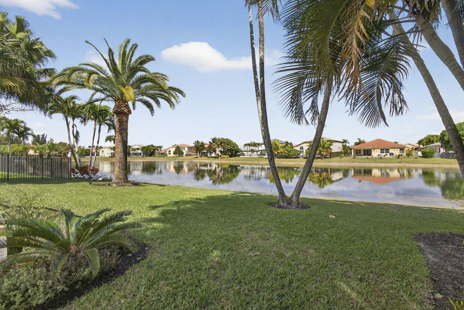 109 Isola Circle, Royal Palm Beach, FL 33411 Photo