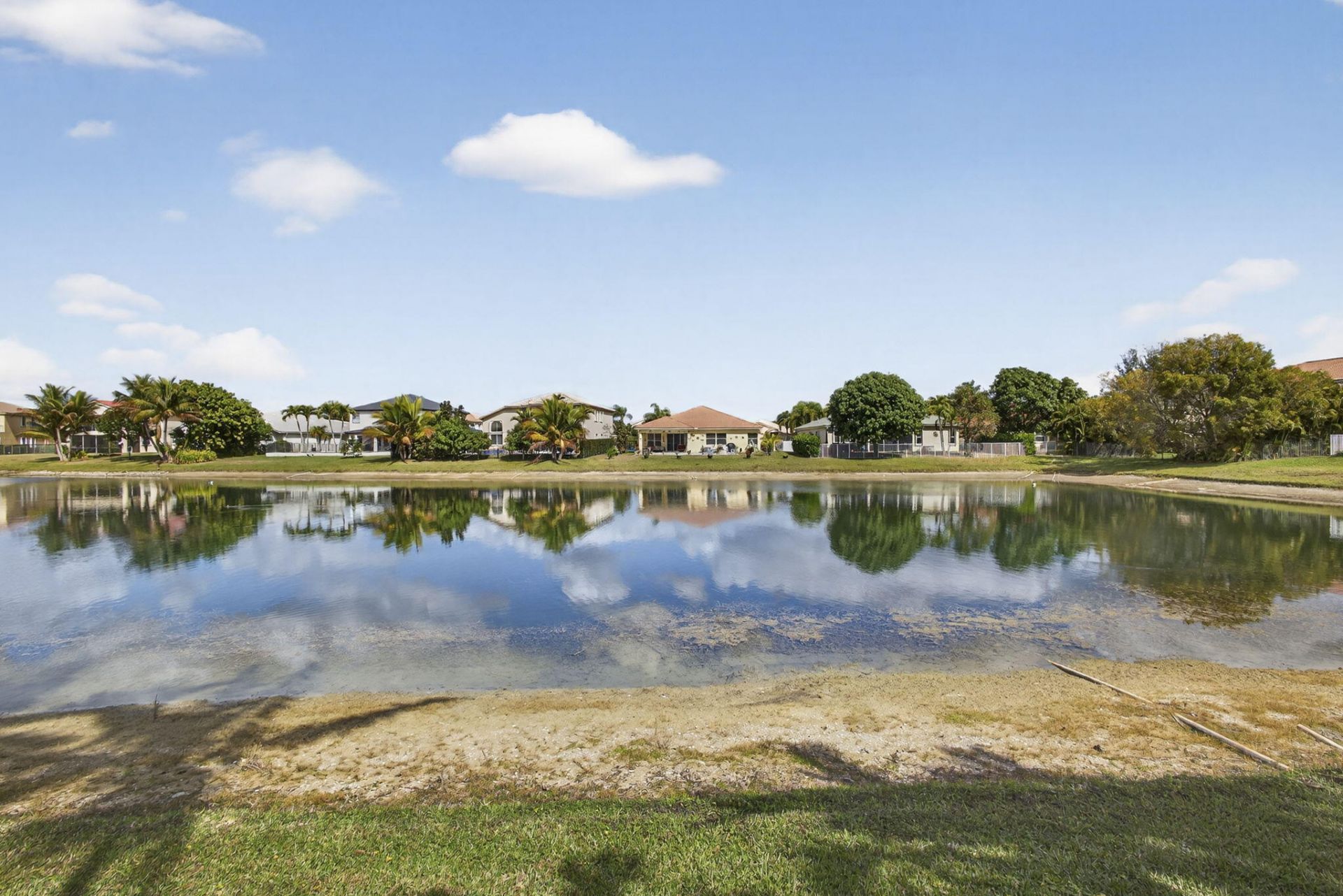 109 Isola Circle, Royal Palm Beach, FL 33411 Photo