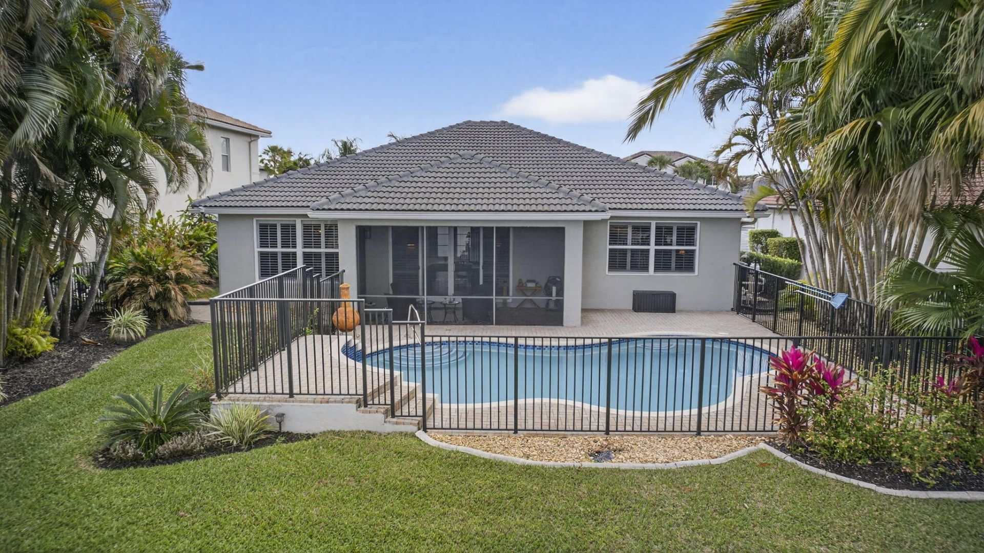 109 Isola Circle, Royal Palm Beach, FL 33411 Photo