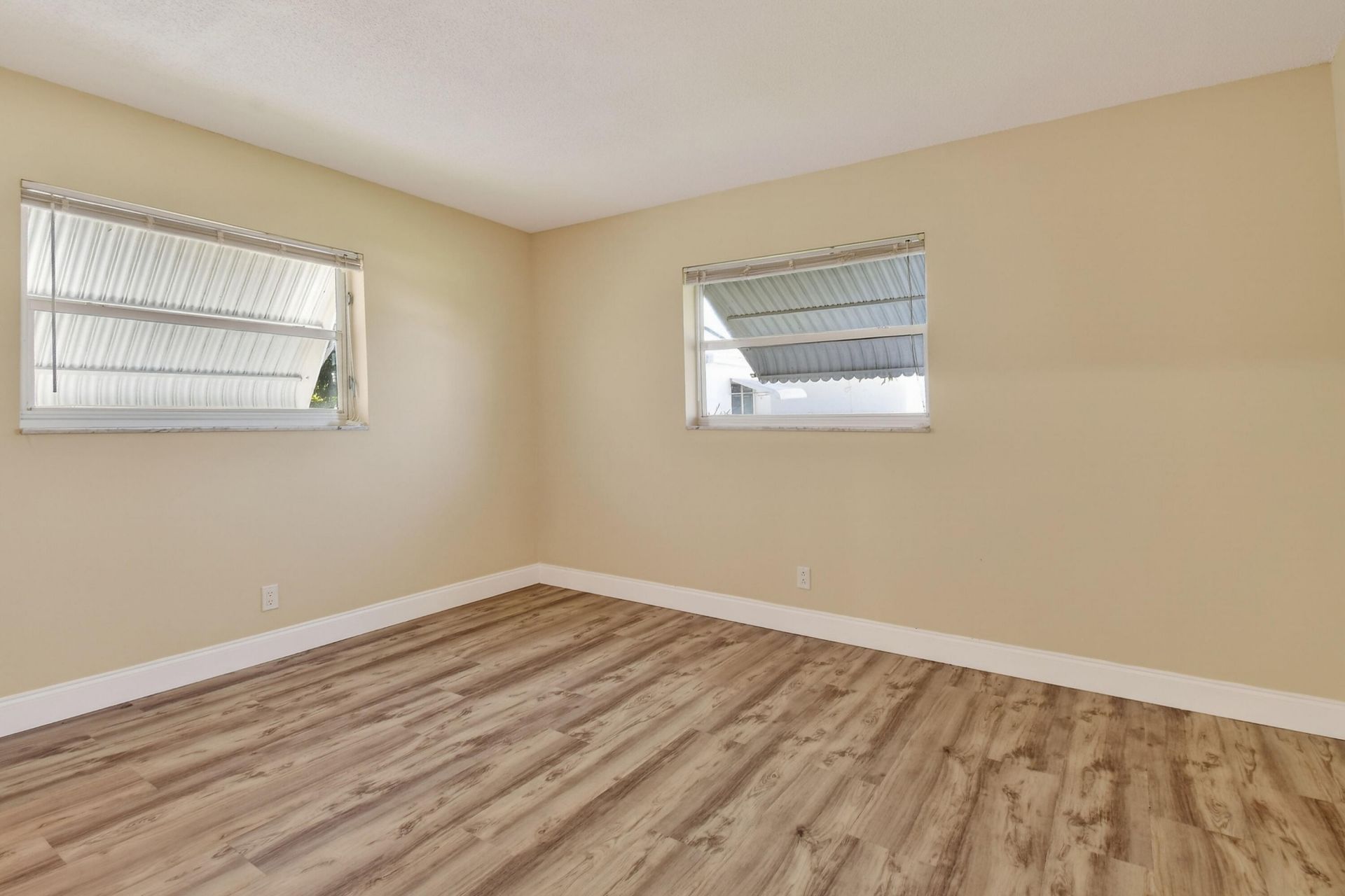 1904 SW Golf Lane, Boynton Beach, FL 33426 Photo